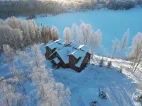 6-bedroom Lakefront Lodge on 10 acres w/wifi only 13 miles to downtown Talkeetna - Alphydda