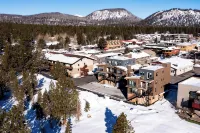 The Mammoth Creek Inn