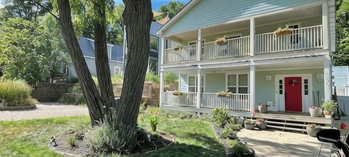 Lake Life Livin’- Beach House Hotels in LaPorte County