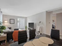 Charming 3-bedroom house in North Syracuse Hotels in Clay