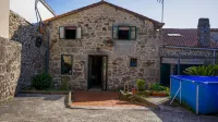 ¡A 10 Minutos de Santiago de Compostela! Casa Ideal Para Familias