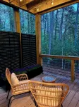 Lux Blue Ridge Cabin, Hot tub, Swing, & PingPong!