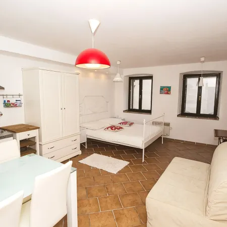 Jerry & Oli's Apartments