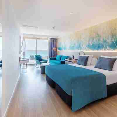 Aparthotel Fontanellas Playa Rooms