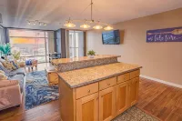 Boathouse Suite - CLE Flats River - Free Parking - 24/7 Gym - balcony