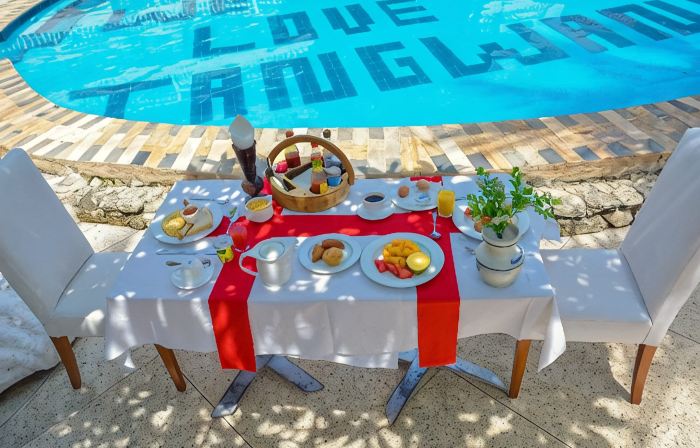 Best Western Jangwani Sea Breeze Hotel