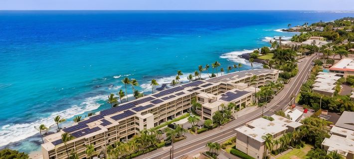 Oceanfront Luxury! - Affordable Oceanfront Condo Now with A/C!! Hotels in Holualoa