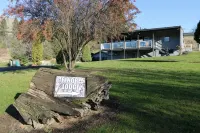 Welcome to Lenore Lodge, located along the wild & scenic Clearwater River. - 3-Star