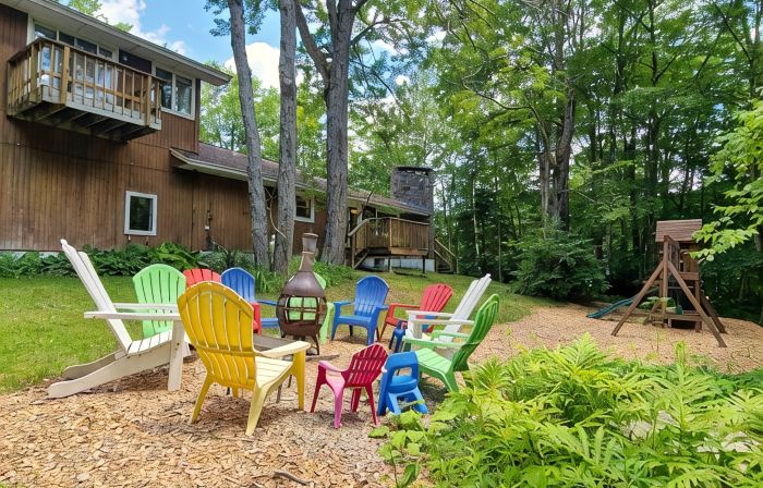 Spacious 6BR - 5BA Ski Home on Pico Mountain - Minutes to Killington Mountain