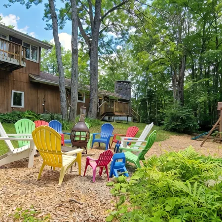 Spacious 6BR - 5BA Ski Home on Pico Mountain - Minutes to Killington Mountain