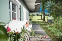 Beautiful vacation home in a large park with mountain views - 무료 와이파이