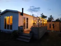 Beautiful and comfortably furnished chalet 400 meters from the beach of Petten. - Feriehus
