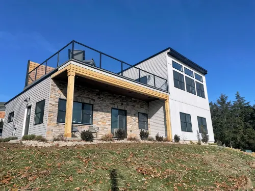 BRAND NEW 4 bedroom 3.5 bath retreat in Williamstown, KY with large rooftop deck - 4 tähden
