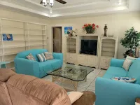 Affordable Family Getaway Palm Breeze Vacation Home - 2 ดาว
