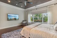 Luxurious Delray Beach Pool Home in Downtown Delray! VIP Beach Passes! - balcony