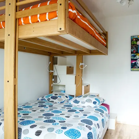 Beautiful apartment on the edge of seine Vernon giverny sleeps 8