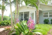 Centrally located to shopping & 10 Minutes to the Beach!