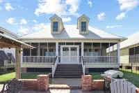 Anchors Aweigh Families, Couples, Groups-Private Dock. - 4-Star
