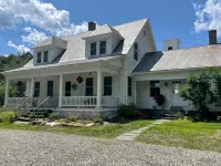 Come Stay at the Parsonage This Fall and Enjoy Our Mountains and Rivers. - Homestays