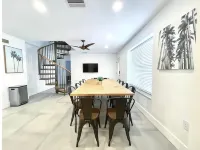 The Hampton • Private Pool • 5 Min to 5th Ave • 10 Min to Beach • Sleeps 16