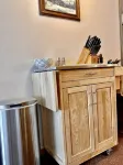 Studio + hot tub/pool- Next to lifts/brewery/food