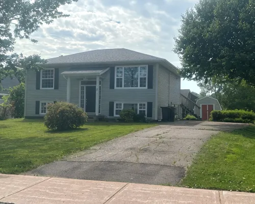 Central PEI location minutes to golf and beaches. Hotels in Cornwall