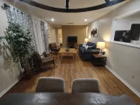 Family Ranch Near Buffalo & Airport Sleeps 9 Pet-Friendly Fenced Yard - Homestays