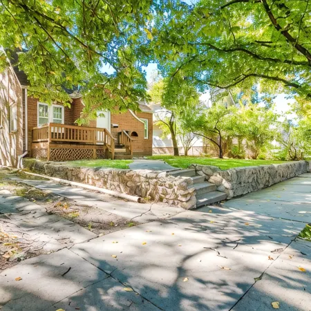Walk To Aggieville from Brick Cottage with Man Cave, Shuffle Board, Back Yard