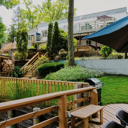 Lake Front Cabin on Diamond Lake Hotels in Newaygo County