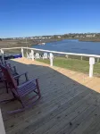 The Pink cottage on West Beach, water front , short walk to beach - 4-Star