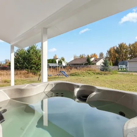 Mtn View Getaway - w/ Hot Tub, Close to Schweitzer