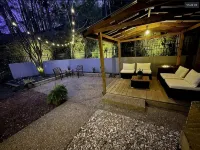 Townhouse by the River - Homestays