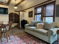 Cowboy cabin with private patio - Feriehus