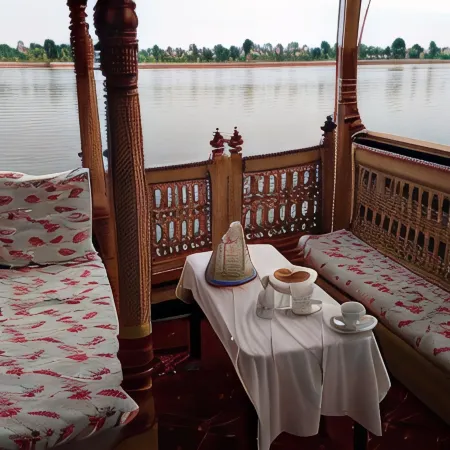 Houseboat Lily of Nageen