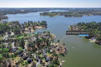 Boat Slip/Reynolds/Lake Oconee Views