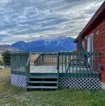 Summer & Winter Paradise, Stunning Mountain Views & Close To Yellowstone Park!