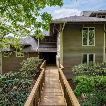 Rosie's Retreat: Cozy 3 BR, 3 Bath Condo in Wintergreen Resort, 1 mile to slopes