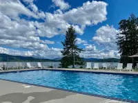 Townhouse in Private Lakeside Community - プール