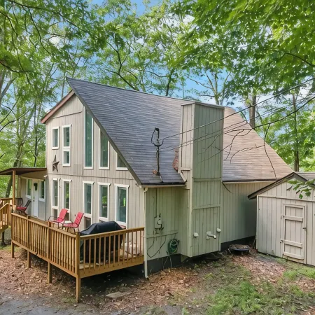 Enjoy the scenic Pocono Mountains at this lovely and unique renovated home!