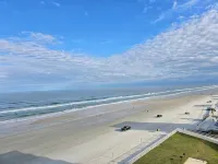 Hot Deal 4.29-May 5 Direct Oceanfront Condo, Pool, 1 Min w Flagler, Shops,Dining - 4 星級