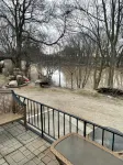 Cozy cabin,master and loft w2 twin beds atop the scenic portage,deckand fire pit