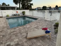 The Blue Heron- Waterfront-Gulf Access-Dock-Pool-Kayaks - Uima-altaat