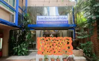 Silom Convent Garden Hotels near Embassy District