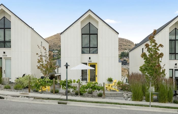 Outdoor Heater & Covered Patio, Paddle Boards, Fire Table, Bikes, Outdoor Games