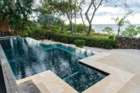 Casa Fuente Beachfront Villa in Playa Langosta Tamarindo. - Private Pools