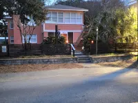 Cooper Flats-Upstairs - 2 Blocks to the Beach & to Downtown FB, Extraordinary!