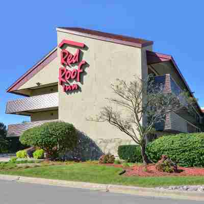 Super 8 by Wyndham Deerfield - Northbrook Hotel Exterior