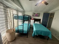 Charming 2-bedroom mobile home with WiFi and AC in Okeechobee - Homestays