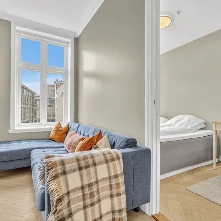 Urban Elegant Apartment