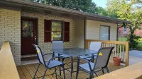 Quiet 3-bedroom bungalonear enchanting the historic Marietta Square - 3-نجوم